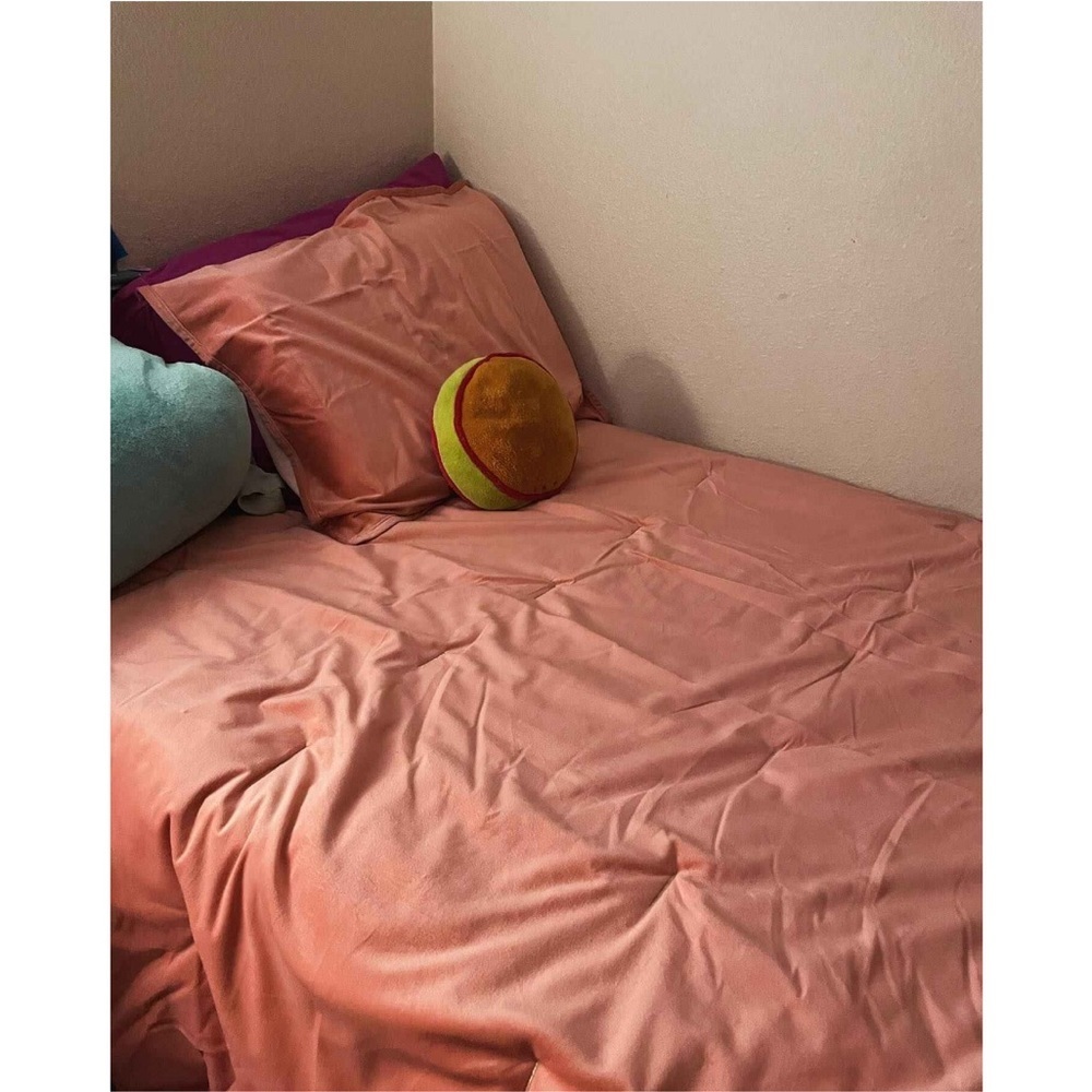 Full/Queen Velvet Kids' Quilt Pink - Pillowfort™: OEKO-TEX Certified - Picture 4 of 5